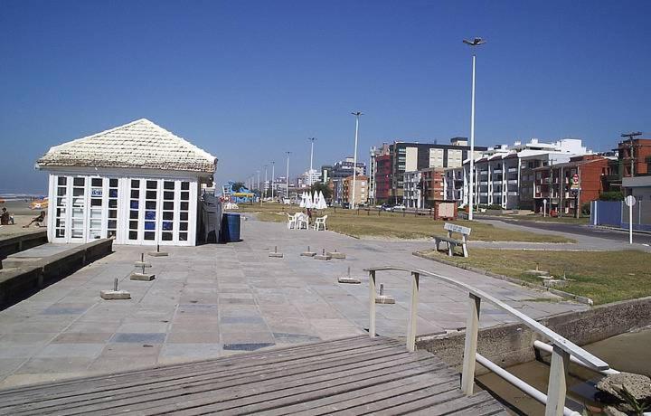 Apartamento Charmoso Na Beira Mar De Capao Da Canoa - A Melhor Localizacao Apartment Екстериор снимка